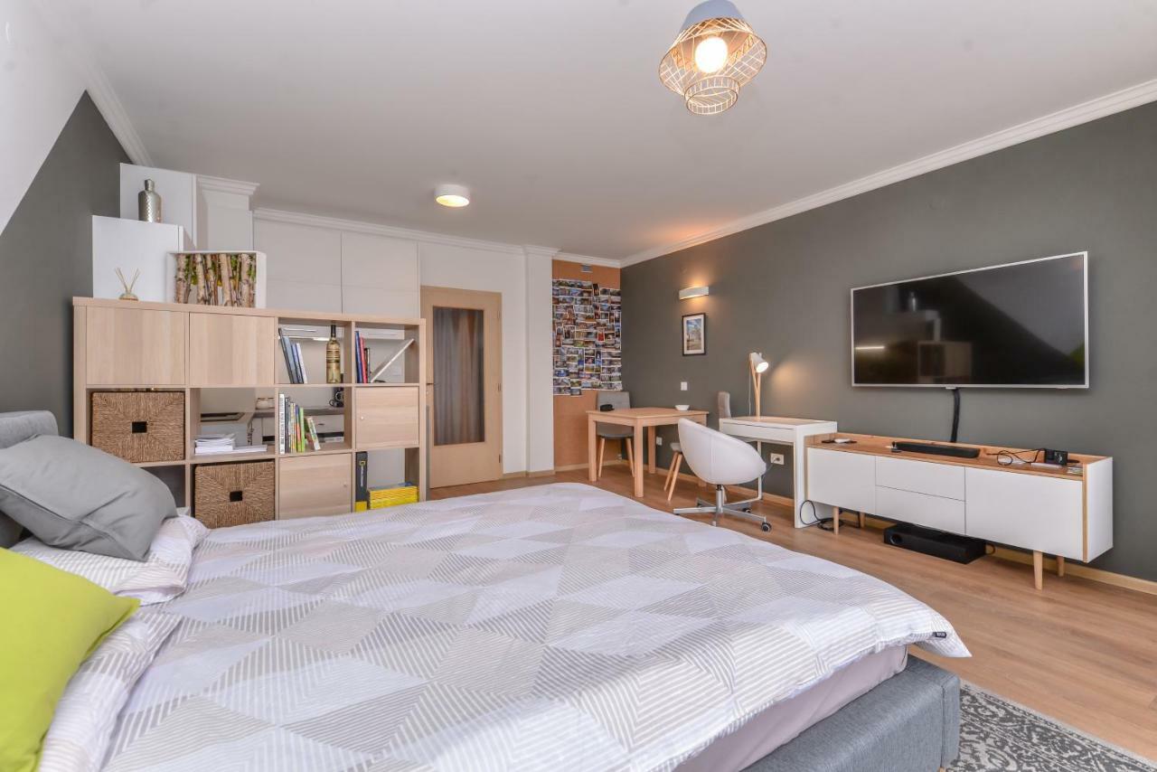 The Spot - Fully Equipped, Central, Modern Studio By Flat Mаnager Sofia Ngoại thất bức ảnh